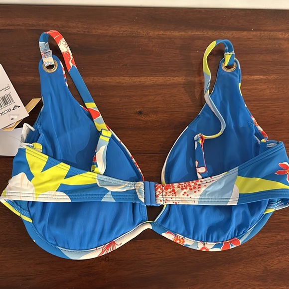 Roxy She Just Shines Underwire D Cup Bikini Top - Picture 5 of 6